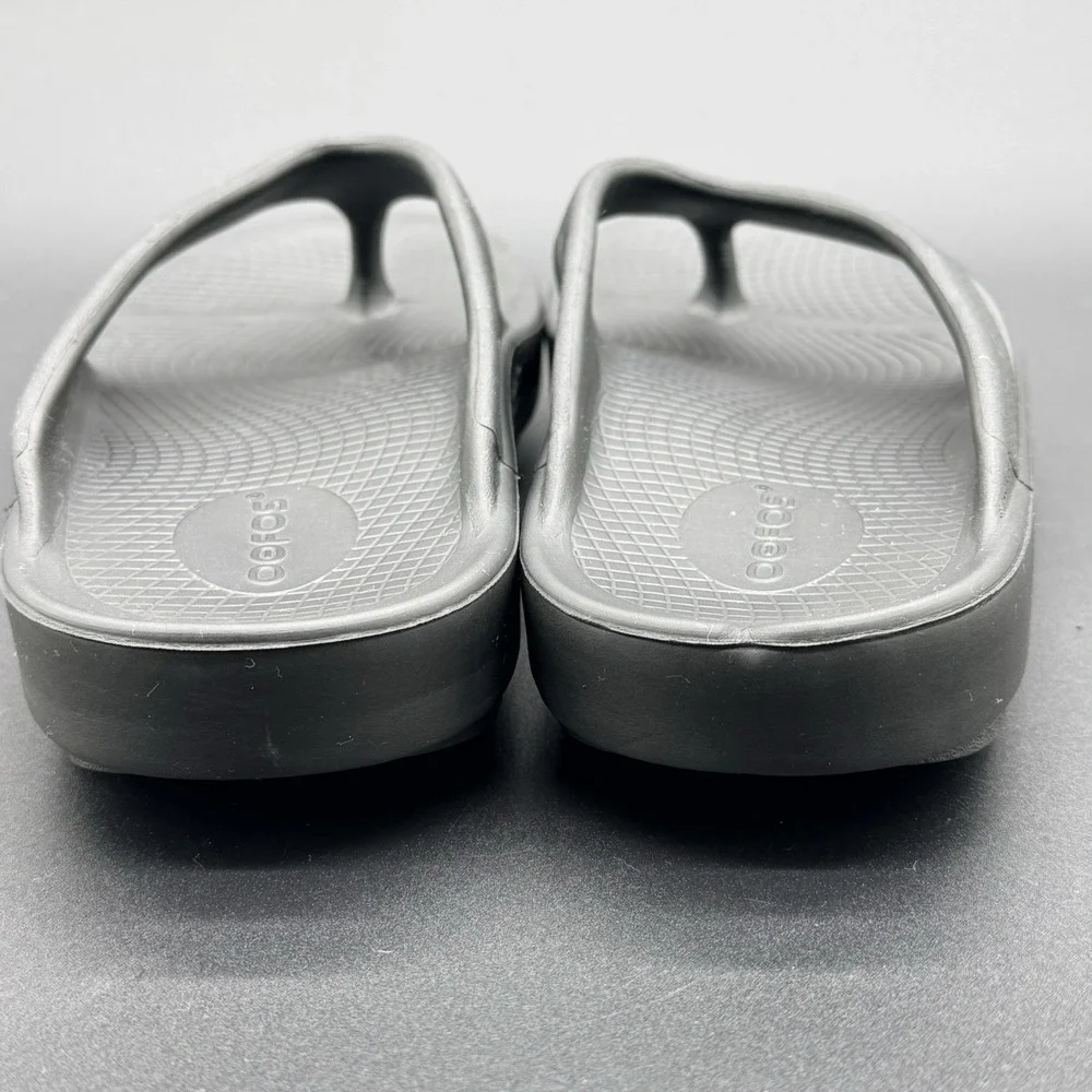 OOFOS OOriginal Recovery Sandals Men's 7 Women's 9 Black Thong Flip Flops